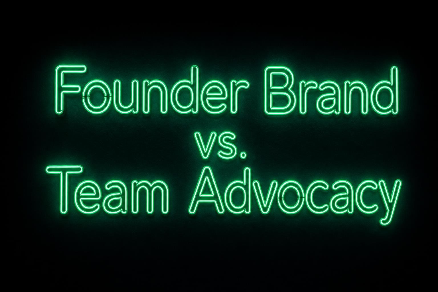 Founder Brand vs. Team Advocacy: Welche LinkedIn-Strategie passt zu deiner Wachstumsphase?